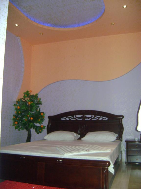Sochi Plaza Hotel Erevan Quarto foto