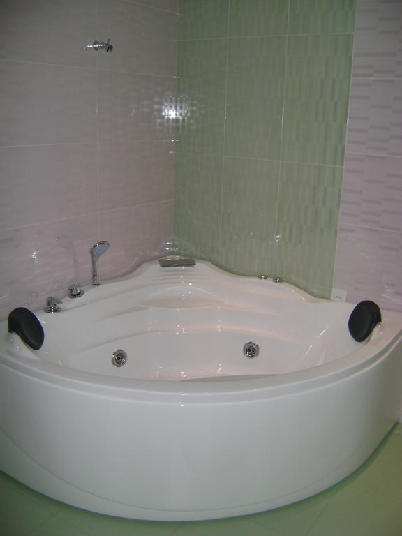 Sochi Plaza Hotel Erevan Quarto foto